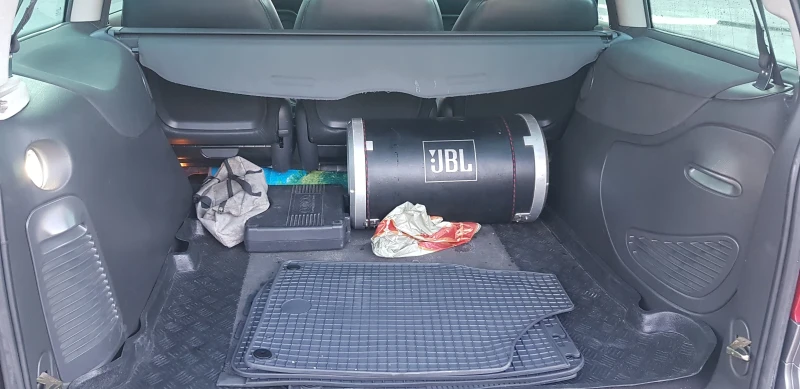 Seat Alhambra, снимка 10 - Автомобили и джипове - 52405884