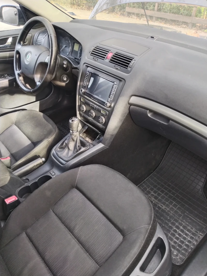 Skoda Octavia, снимка 2 - Автомобили и джипове - 52681234