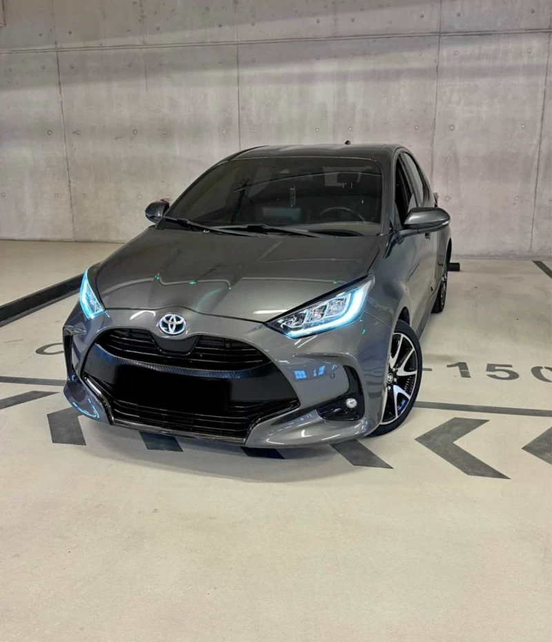 Toyota Yaris 1.5 Hybrid , снимка 2 - Автомобили и джипове - 52842910