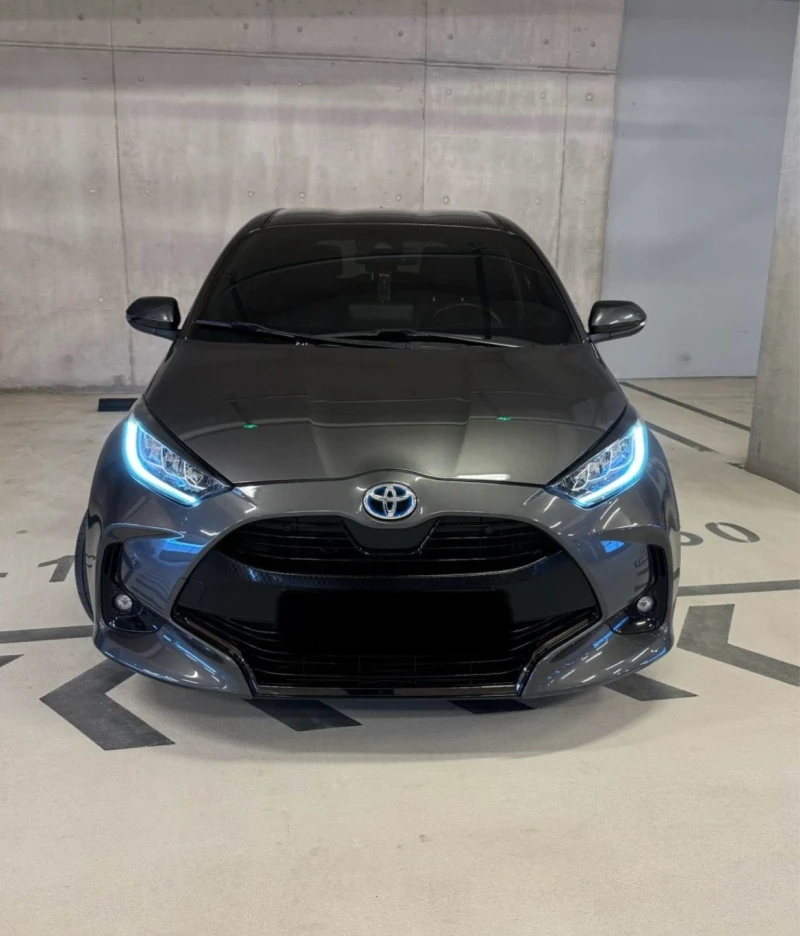 Toyota Yaris 1.5 Hybrid , снимка 3 - Автомобили и джипове - 52842910