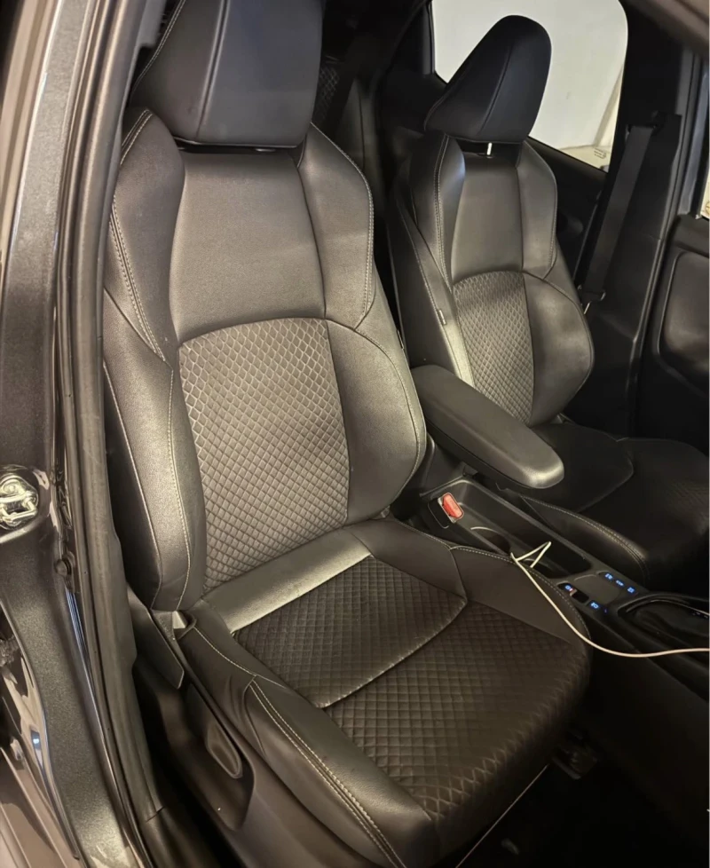 Toyota Yaris 1.5 Hybrid , снимка 7 - Автомобили и джипове - 52842910