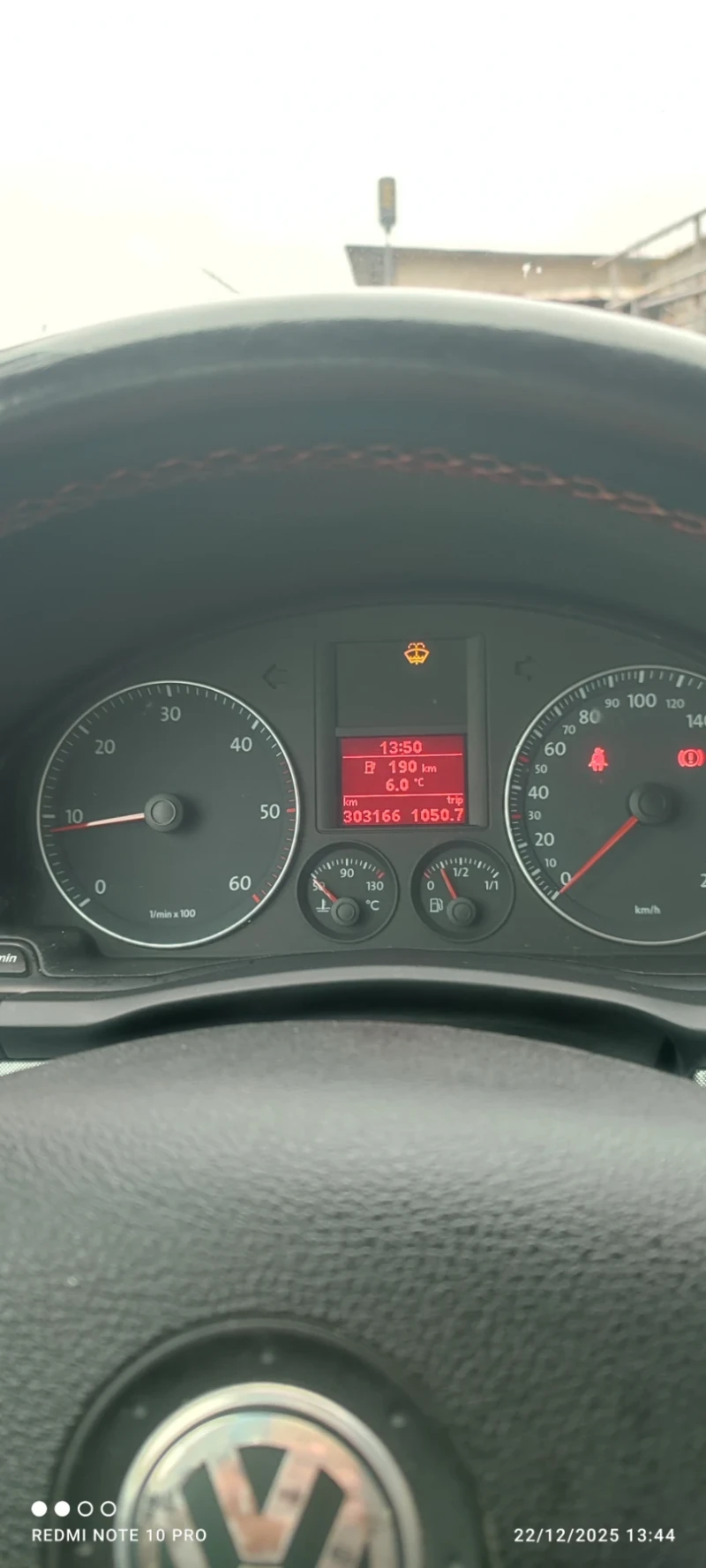 VW Golf 1.9 TDI, 105к.с., снимка 2 - Автомобили и джипове - 52881030