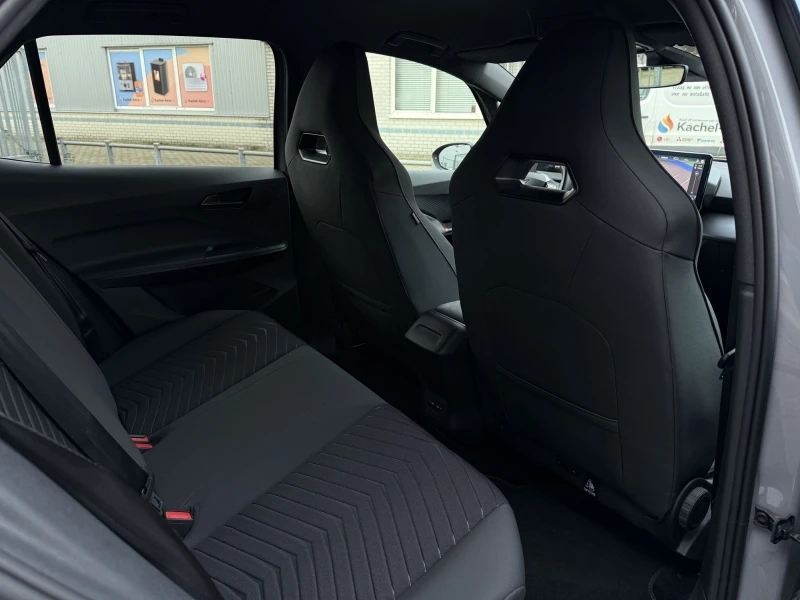 Cupra Born, снимка 7 - Автомобили и джипове - 52935641