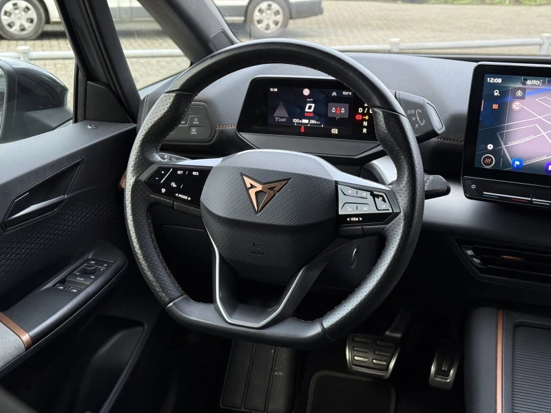 Cupra Born, снимка 11 - Автомобили и джипове - 52935641