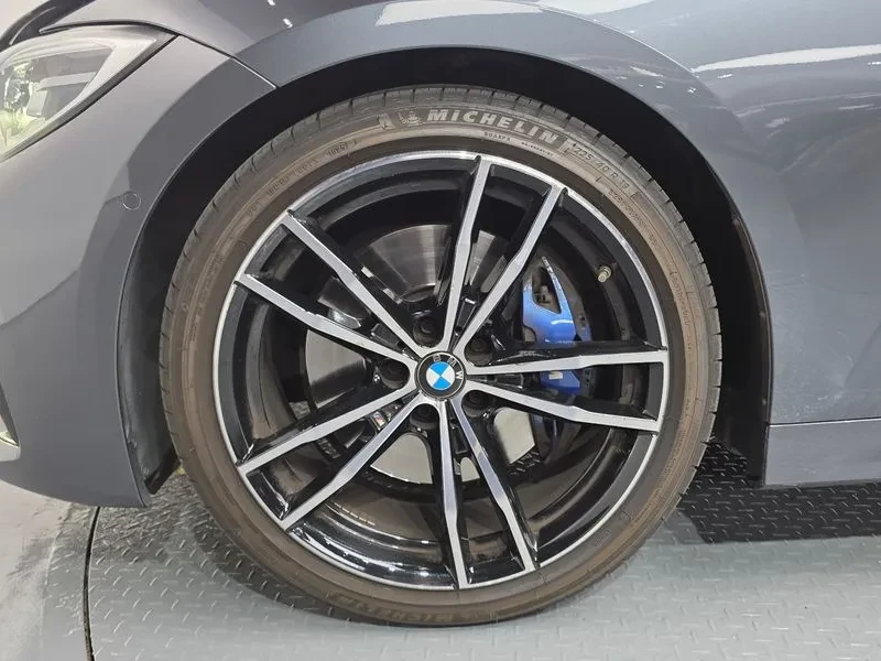 BMW 320 D M Sports - изображение 5