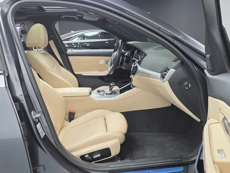 BMW 320 D M Sports - изображение 10