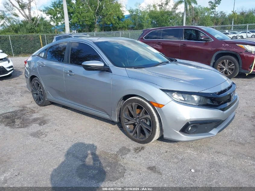 Honda Civic 2.0L I-4 DOHC, VVT, 158HP Front Wheel Drive, снимка 1