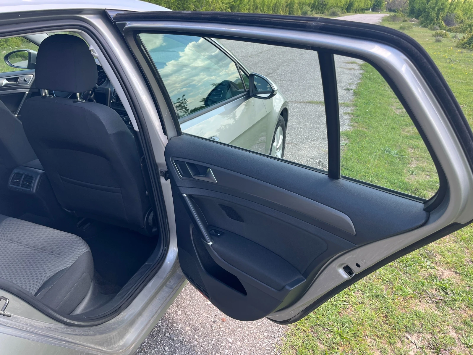 VW Golf 1.6 TDI - изображение 9