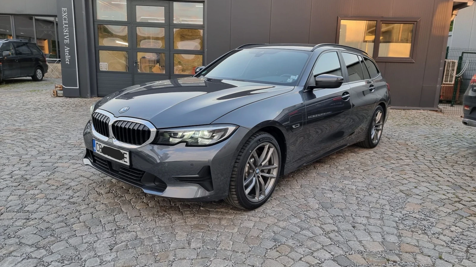 BMW 330 e    2028 | Mobile.bg   11