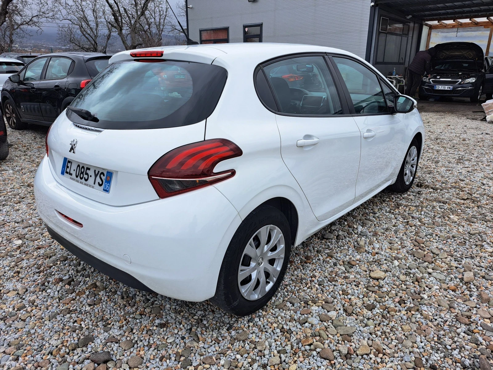 Peugeot 208 1.6 BLUE HDI - изображение 6