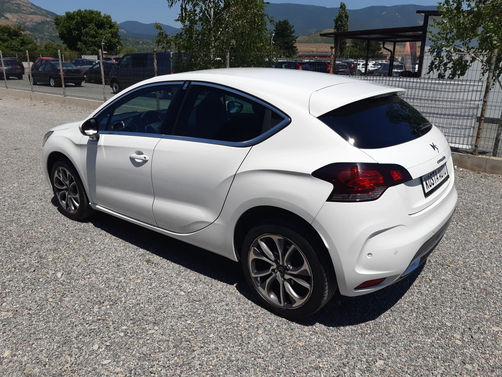 Citroen DS4 КАТО НОВ - изображение 7