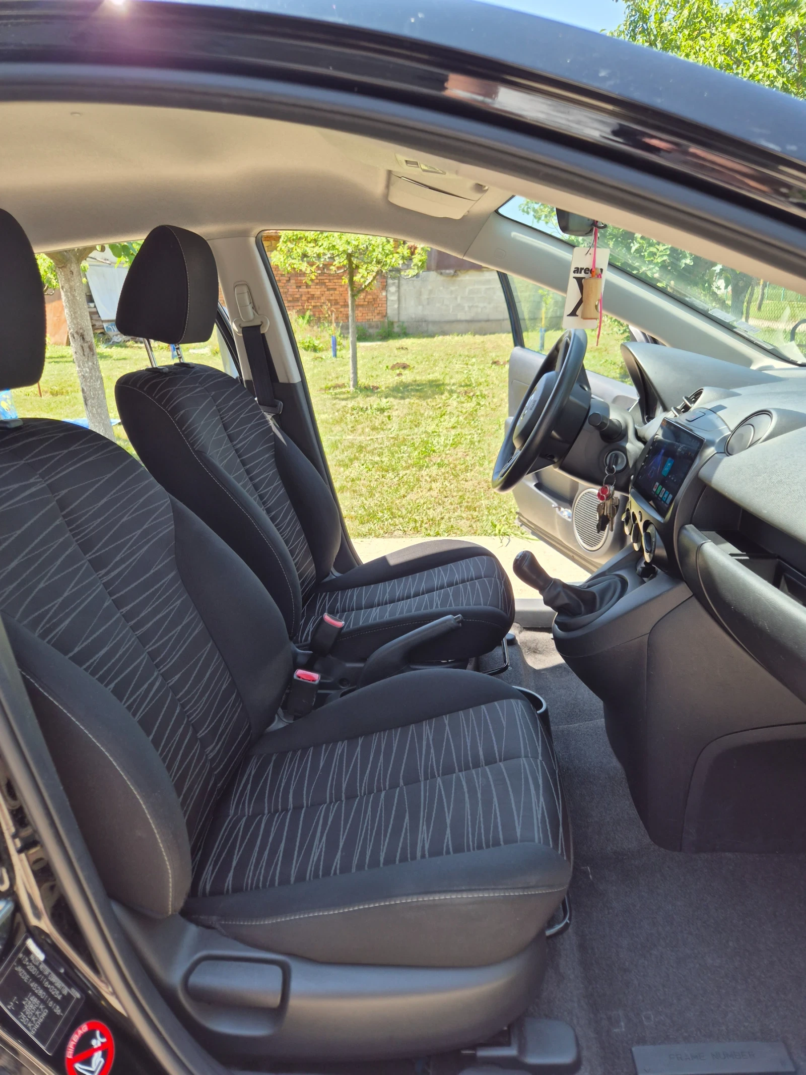Mazda 2  - изображение 5