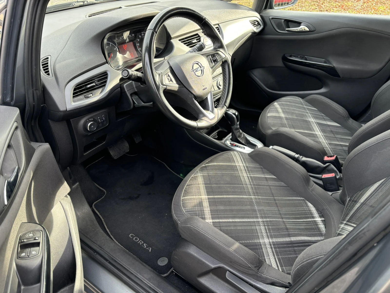 Opel Corsa 1.4 90hp Euro 6 - изображение 7