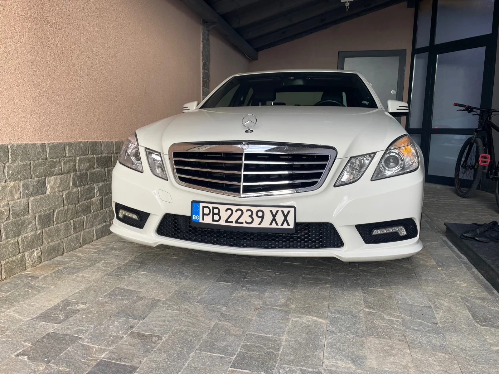 Mercedes-Benz E 350  - изображение 3