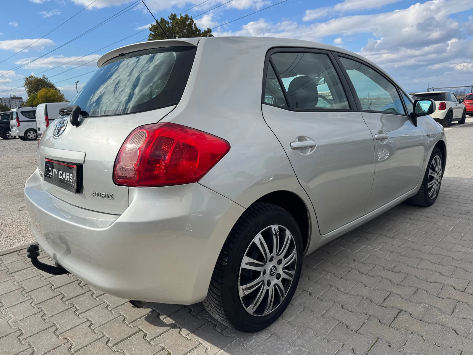Toyota Auris -1.6-VVT-I - изображение 7
