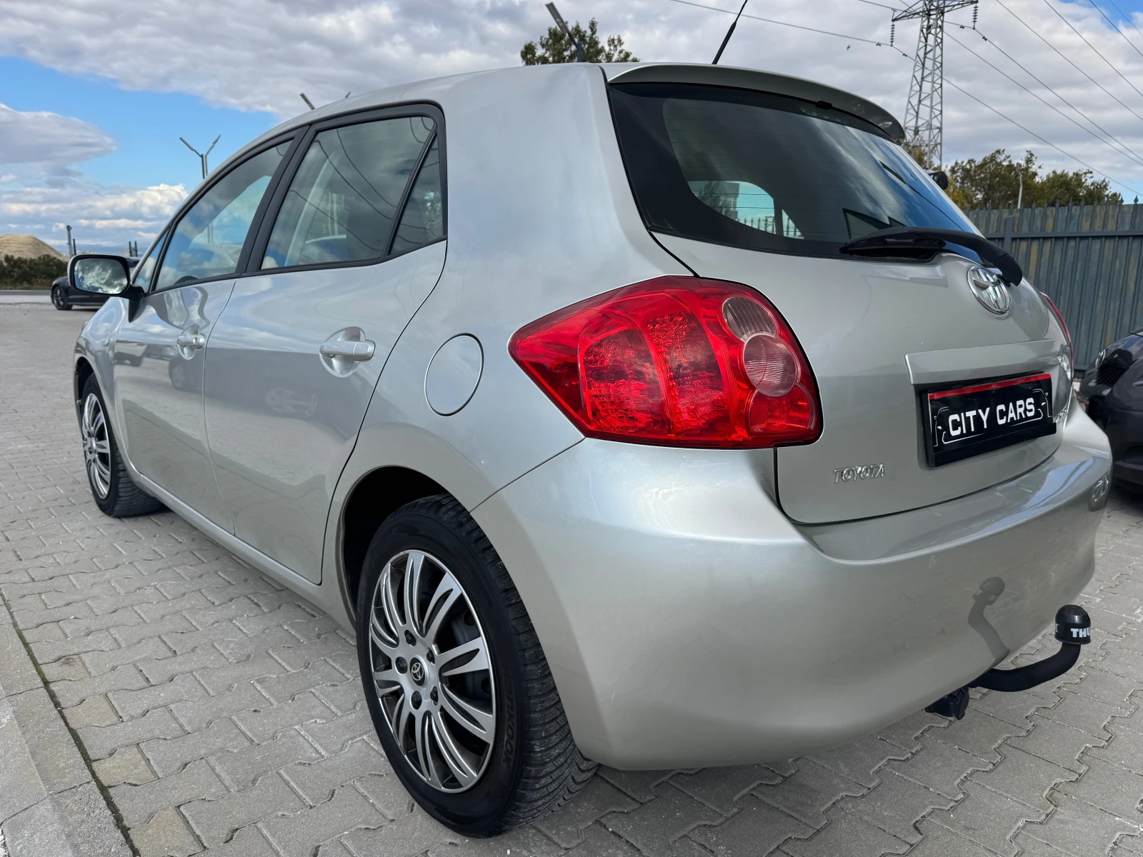Toyota Auris -1.6-VVT-I - изображение 5