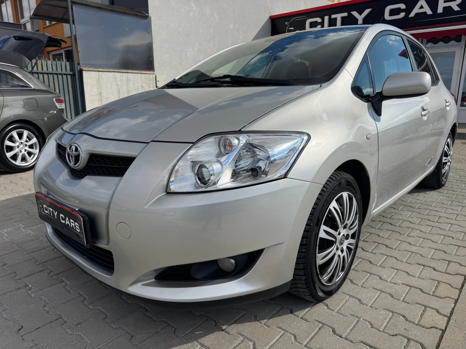 Toyota Auris -1.6-VVT-I - изображение 4