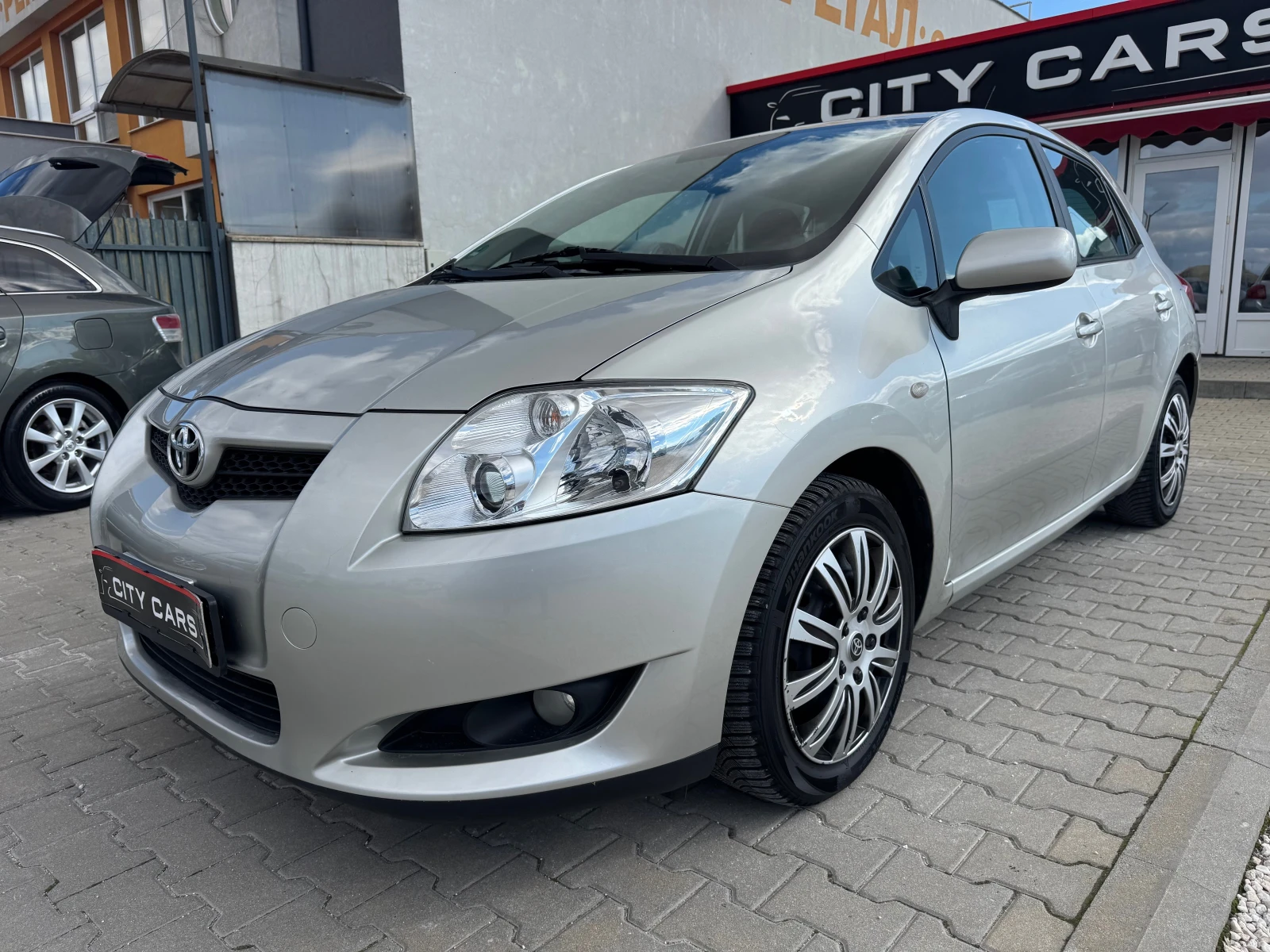 Toyota Auris -1.6-VVT-I - изображение 9