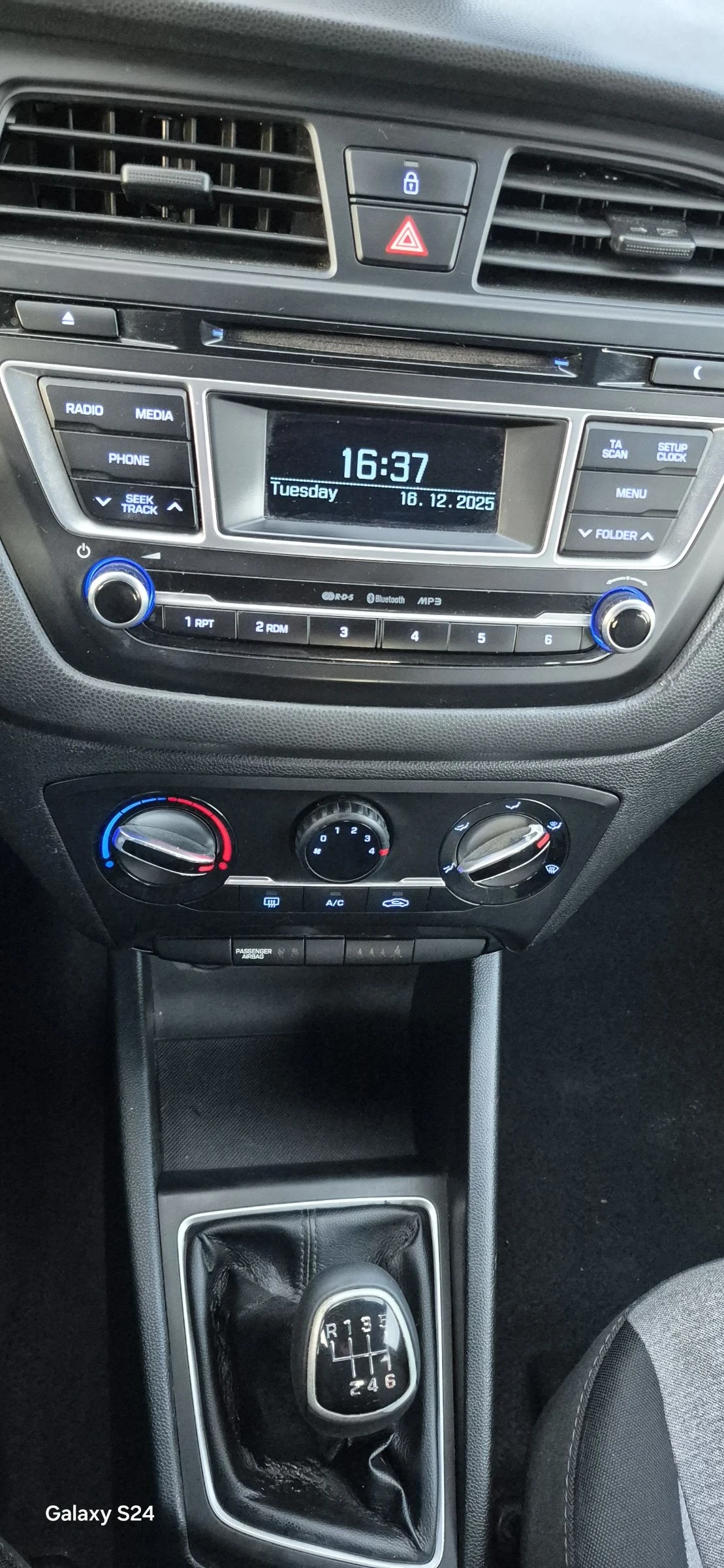 Hyundai I20 1.4 CRDI  Evro 6 | Mobile.bg � ����������� 15