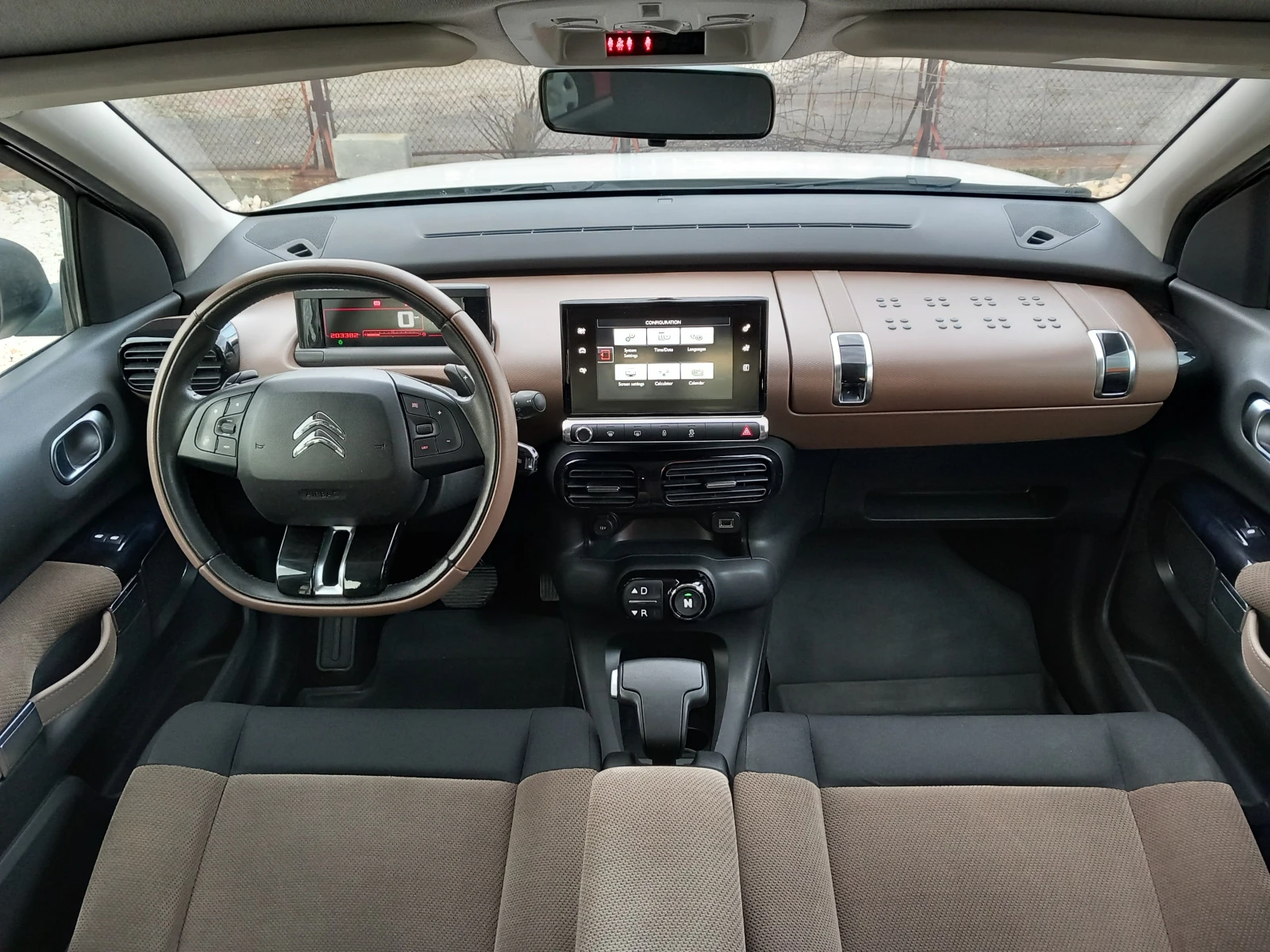 Citroen C4 Cactus 1.2 Автоматик Навигация, снимка 9 - Автомобили и джипове - 53738886