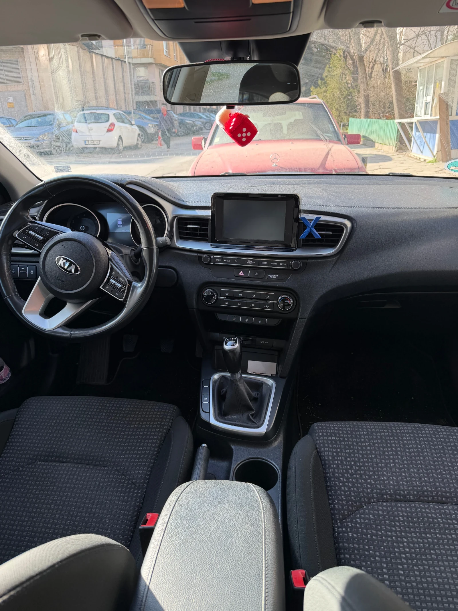 Kia Ceed, снимка 5 - Автомобили и джипове - 53758474