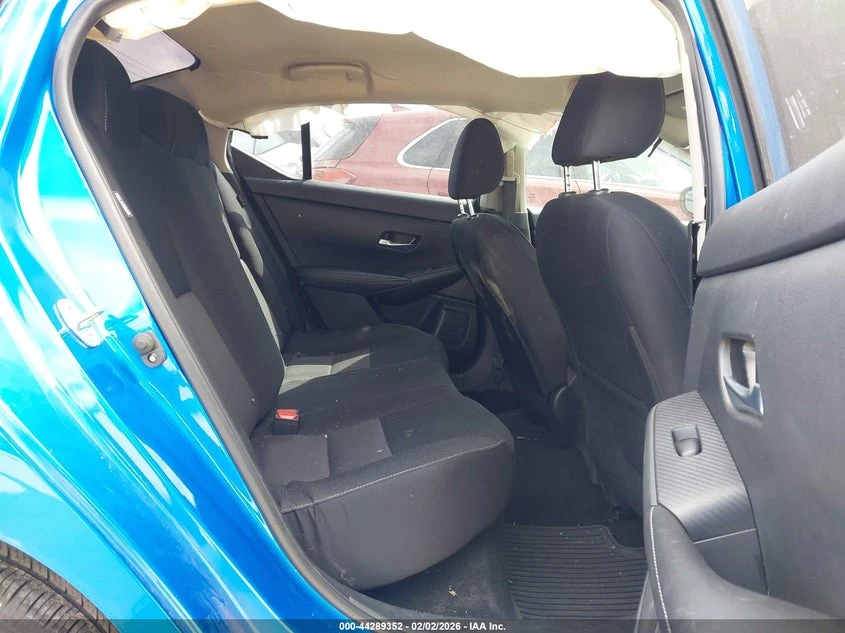 Nissan Sentra 2.0L I-4 DI, DOHC, VVT, 149HP Front Wheel Drive | Mobile.bg � ����������� 8