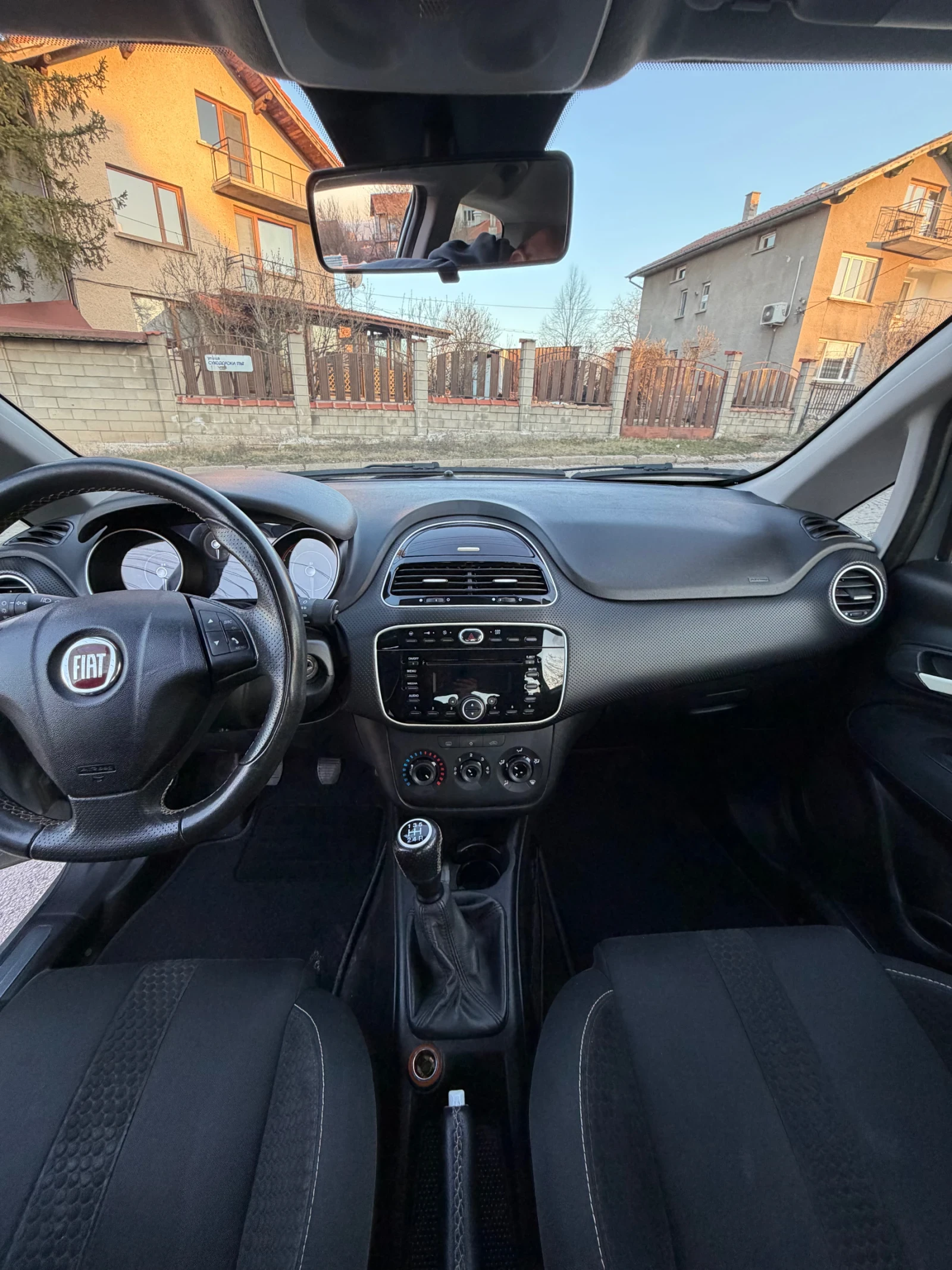 Fiat Punto 1.3 MultiJet EVO, снимка 12 - Автомобили и джипове - 53908767