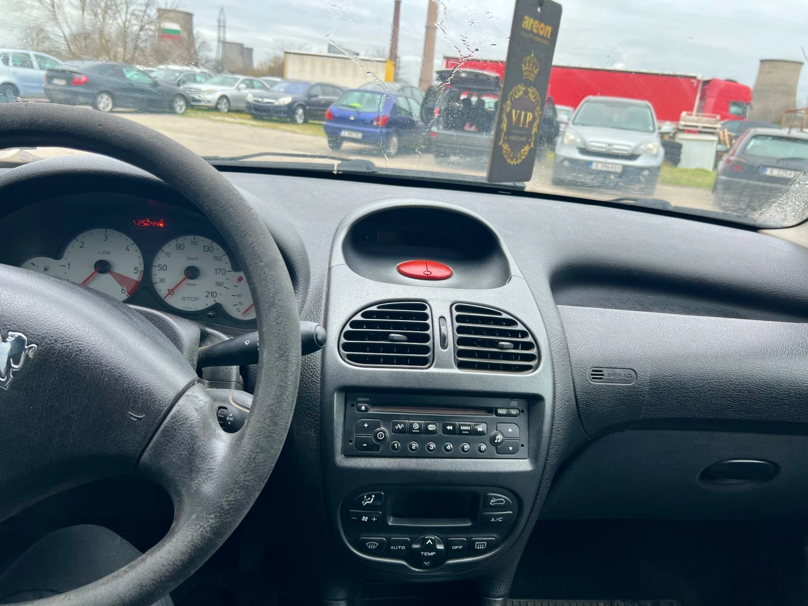 Peugeot 206, снимка 7 - Автомобили и джипове - 53947598