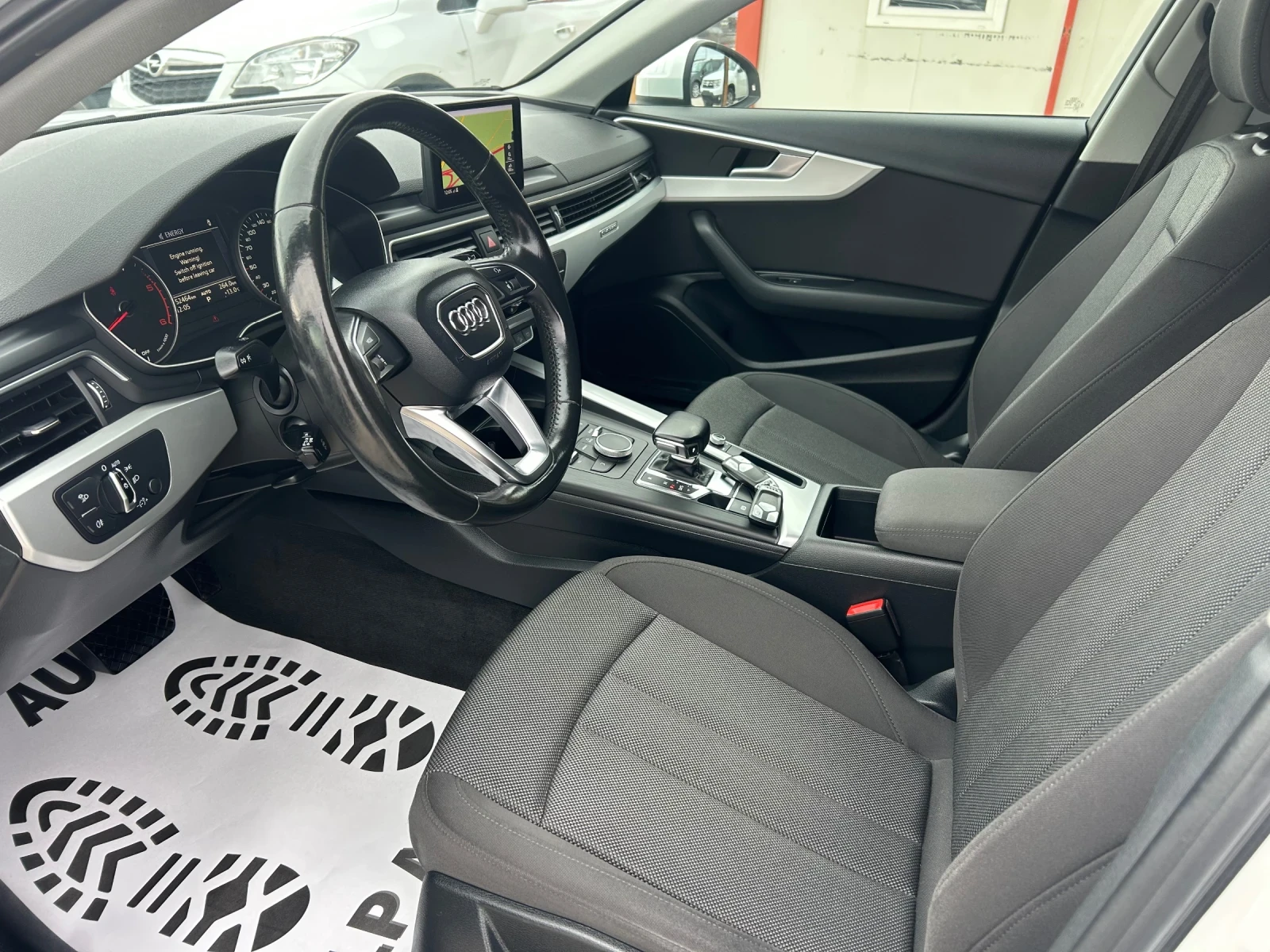 Audi A4 Allroad * 3.0* TDI* 218к.с* Сервизна История* , снимка 8 - Автомобили и джипове - 54029043