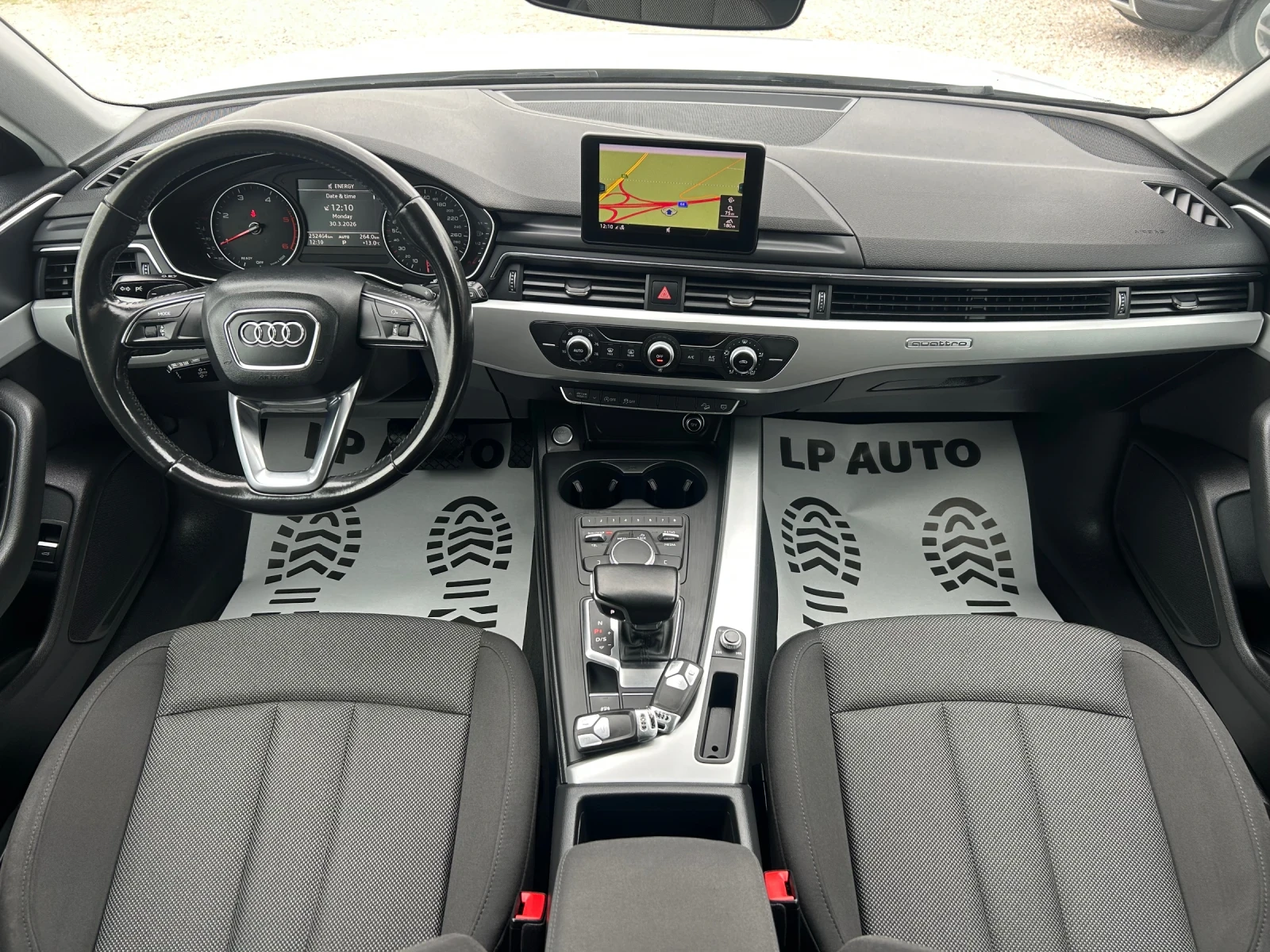 Audi A4 Allroad * 3.0* TDI* 218к.с* Сервизна История* , снимка 12 - Автомобили и джипове - 54029043