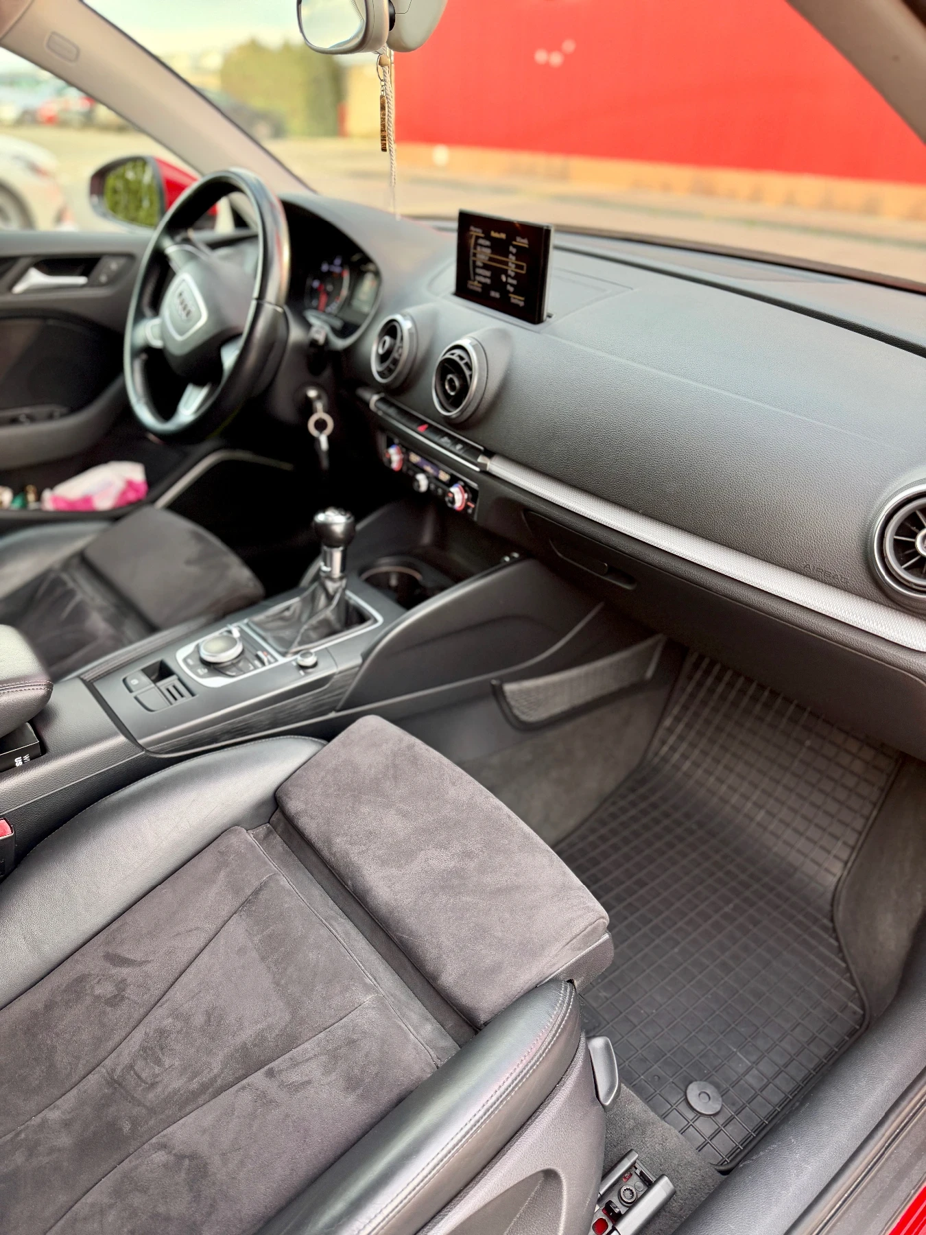 Audi A3 Sportback 2.0 TDI 150 к.с. B&O панорама Carplay, снимка 11 - Автомобили и джипове - 54127314