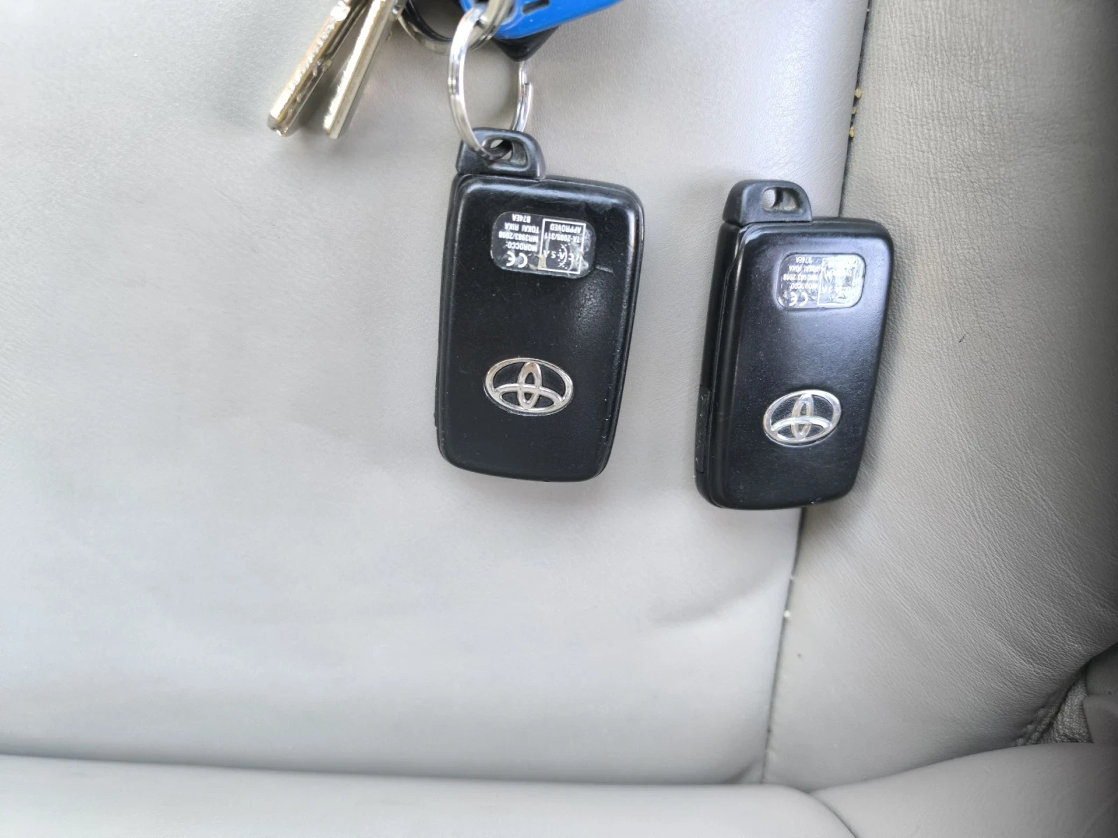 Toyota Avensis, снимка 5 - Автомобили и джипове - 54250565