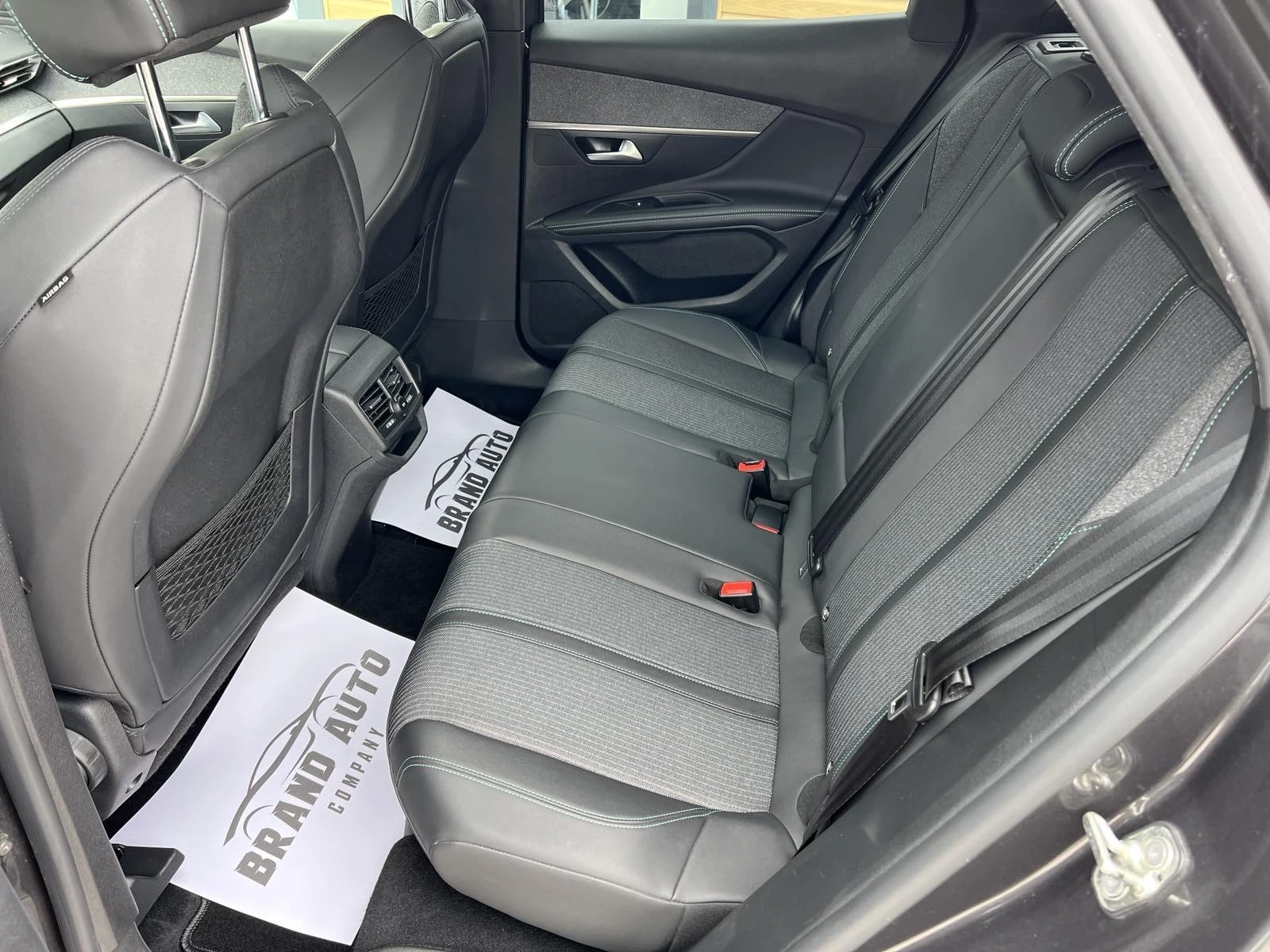 Peugeot 3008 1.5 HDI * ALLURE * 130 k.c. AUTOMATIC, снимка 10 - Автомобили и джипове - 54608719
