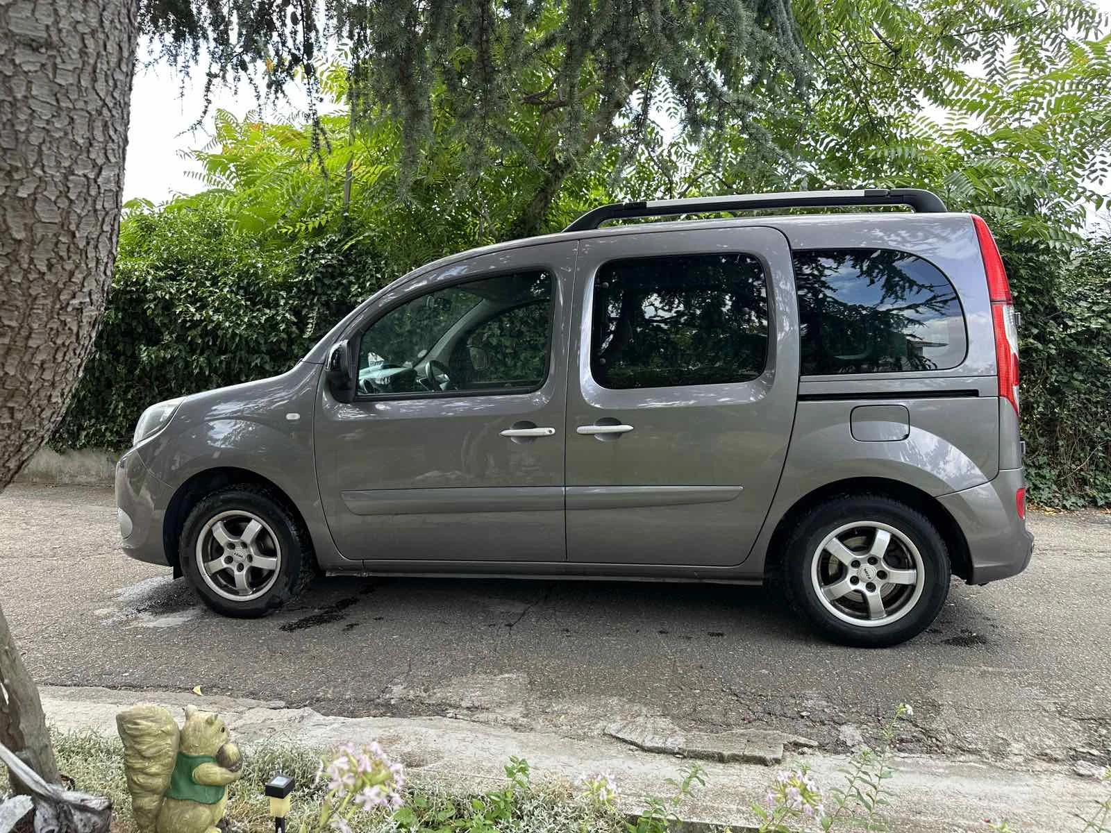 Renault Kangoo 1, 2 Turbo, снимка 9 - Автомобили и джипове - 55384876
