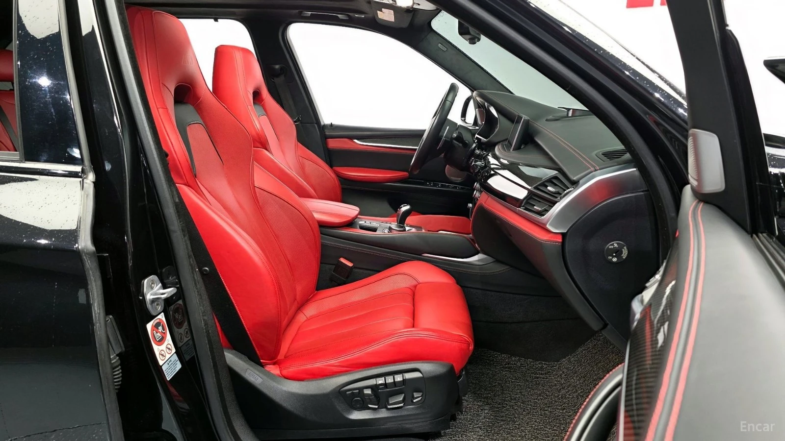 BMW X5M 4.4* КОЖА* ОБДУХВ* НАВИ* ПАНО* HUD, снимка 17 - Автомобили и джипове - 55450963