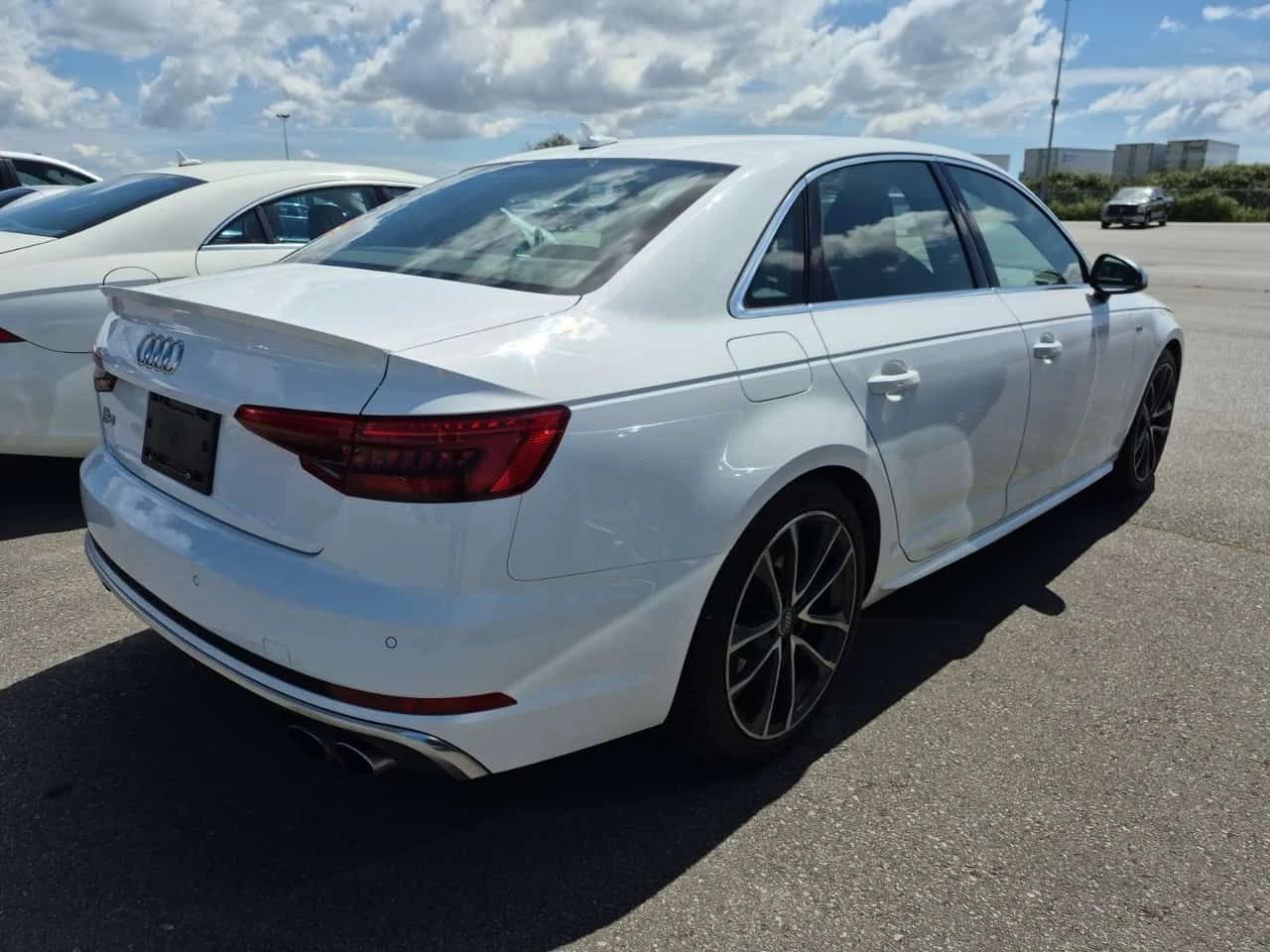 Audi S4 PROGRESSIV/CARFAX/ФИНАНСИРАНЕ, снимка 3 - Автомобили и джипове - 55534877
