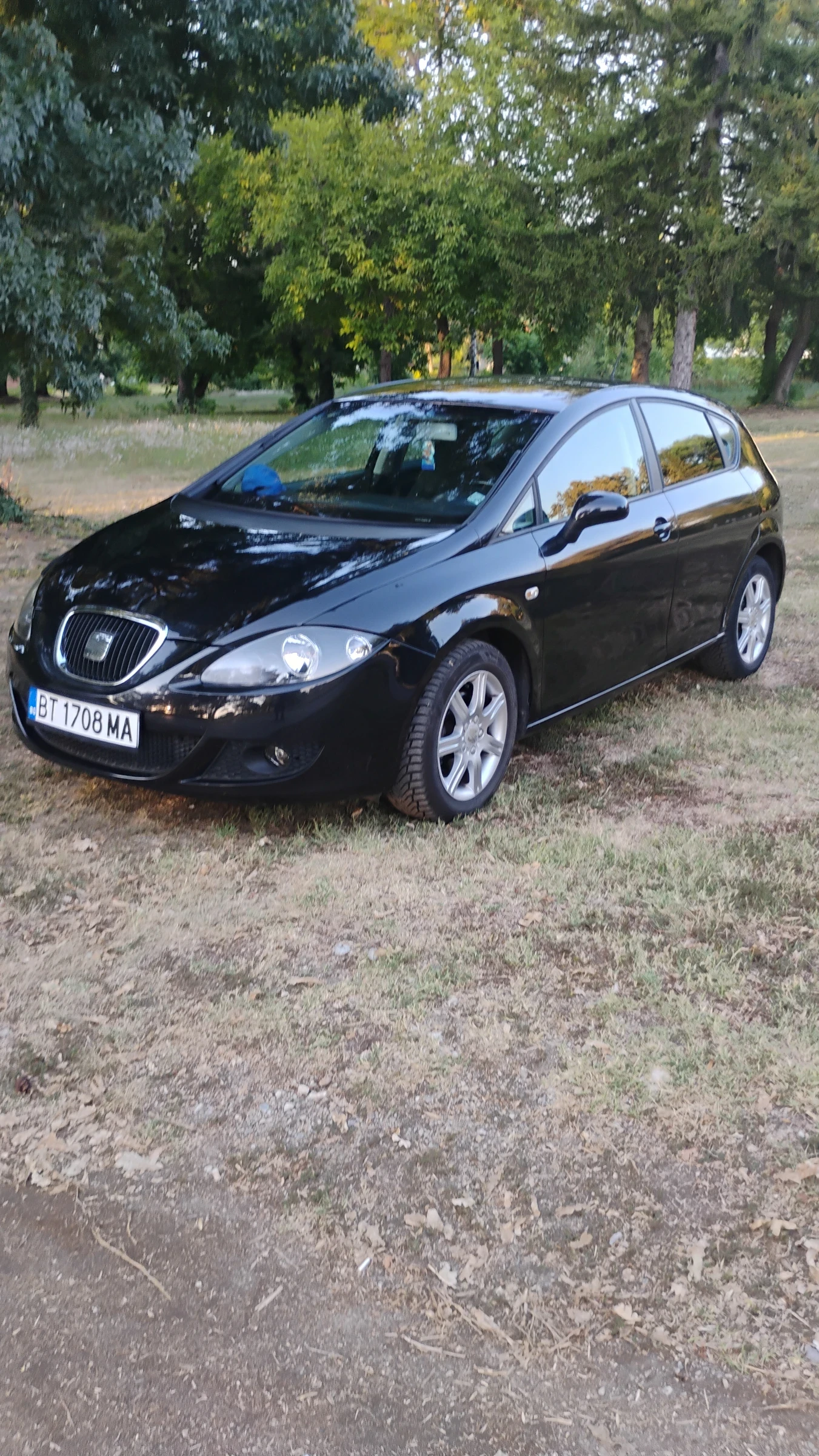 Seat Leon Хечбек, снимка 4 - Автомобили и джипове - 55647389