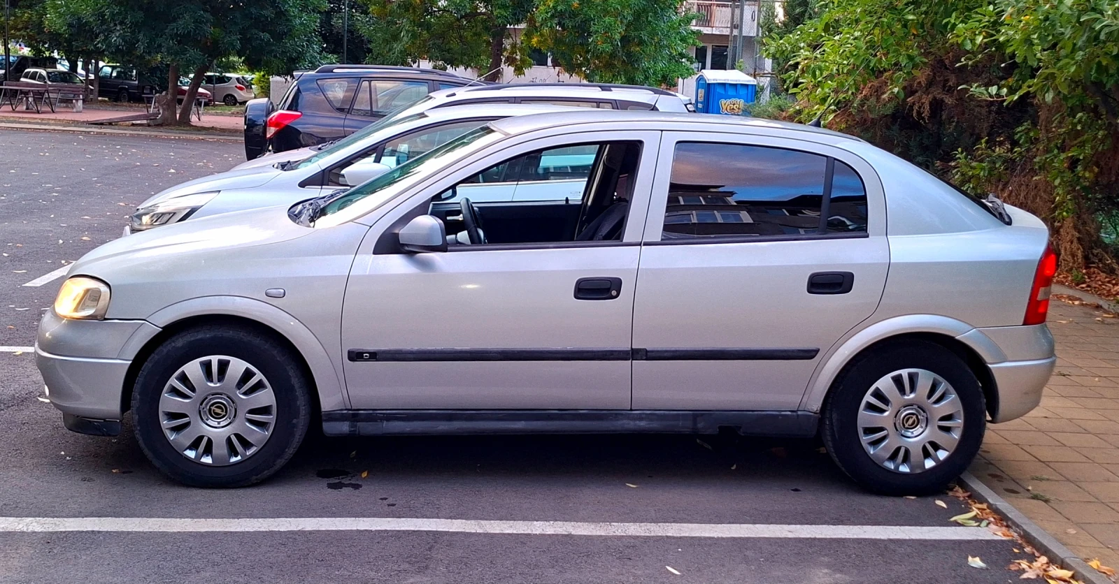 Opel Astra, снимка 2 - Автомобили и джипове - 55993951