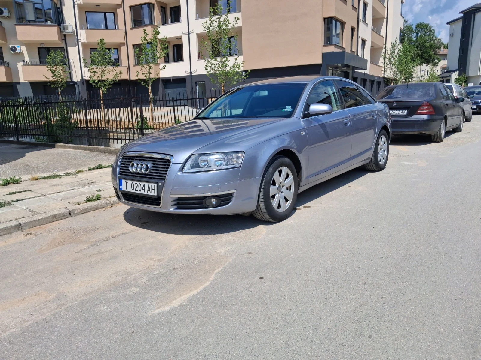 Audi A6 2.4 BDW, снимка 2 - Автомобили и джипове - 56337489