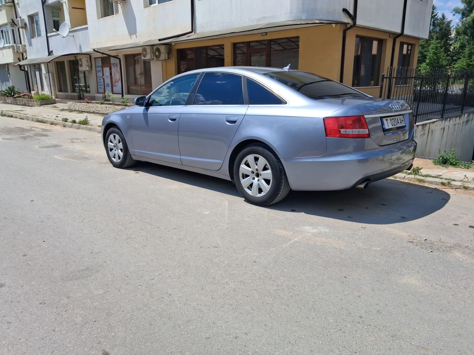 Audi A6 2.4 BDW, снимка 5 - Автомобили и джипове - 56337489
