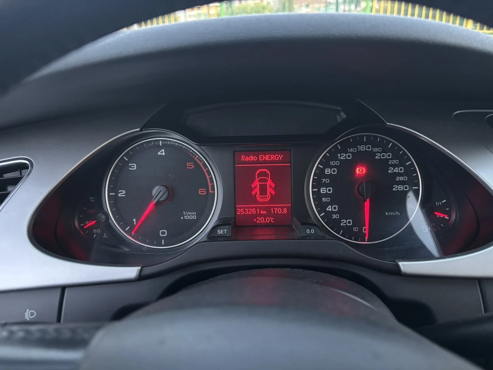 Audi A4, снимка 8 - Автомобили и джипове - 56642878