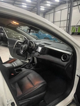 Toyota Rav4 2.0D4D/Facelift/Камера/ подгрев/Кожа/Топ!!!, снимка 12