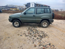 Nissan Terrano 4x4 бензин , снимка 3