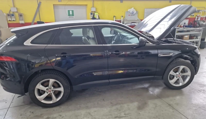 Jaguar F-PACE, снимка 3 - Автомобили и джипове - 39166379