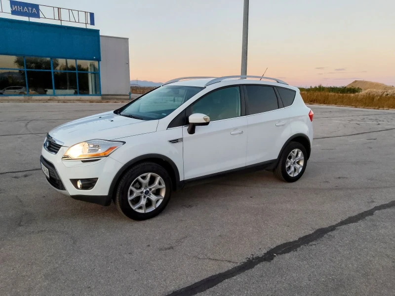 Ford Kuga 2.0.140кс., снимка 3 - Автомобили и джипове - 47540959