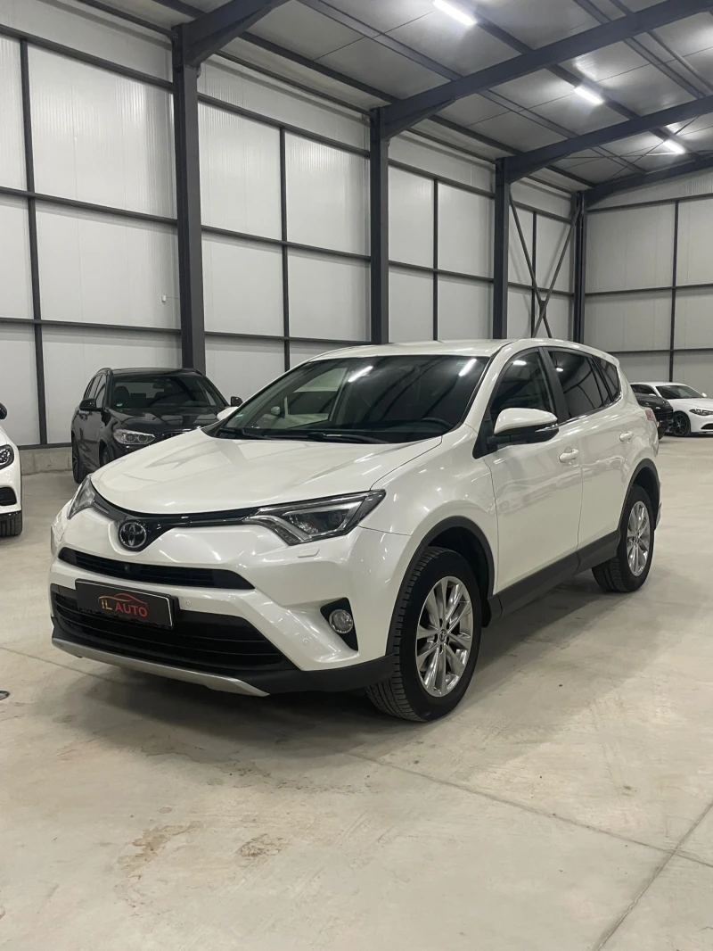 Toyota Rav4 2.0D4D/Facelift/Камера/ подгрев/Кожа/Топ!!!, снимка 1 - Автомобили и джипове - 47262240