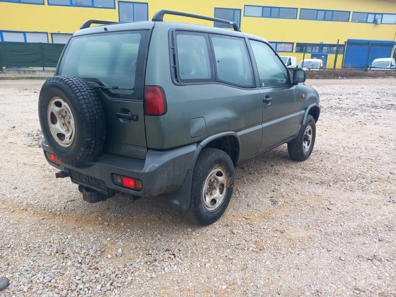 Nissan Terrano 4x4 бензин , снимка 6 - Автомобили и джипове - 49322820