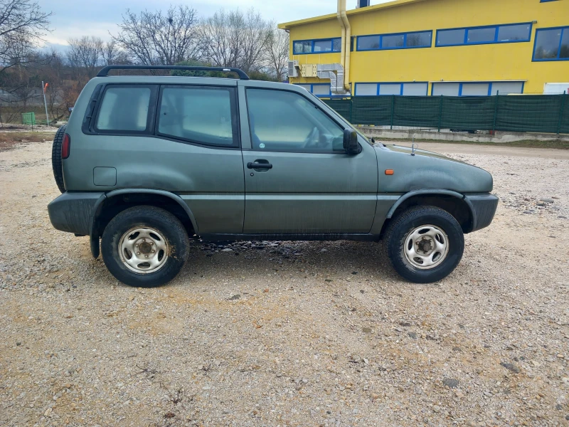 Nissan Terrano 4x4 бензин , снимка 7 - Автомобили и джипове - 49322820