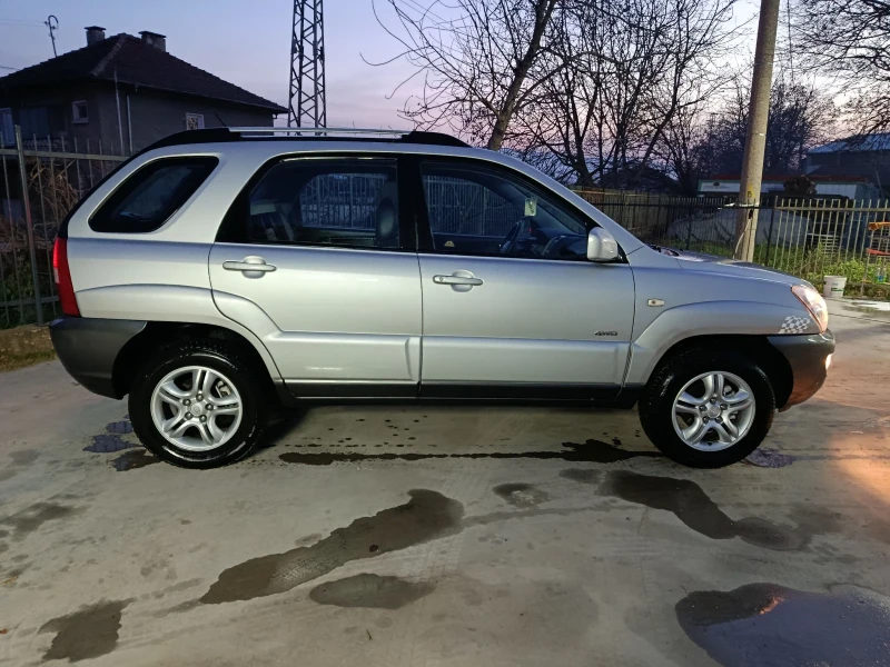 Kia Sportage 2.0 дизел  4х4, снимка 6 - Автомобили и джипове - 52841035