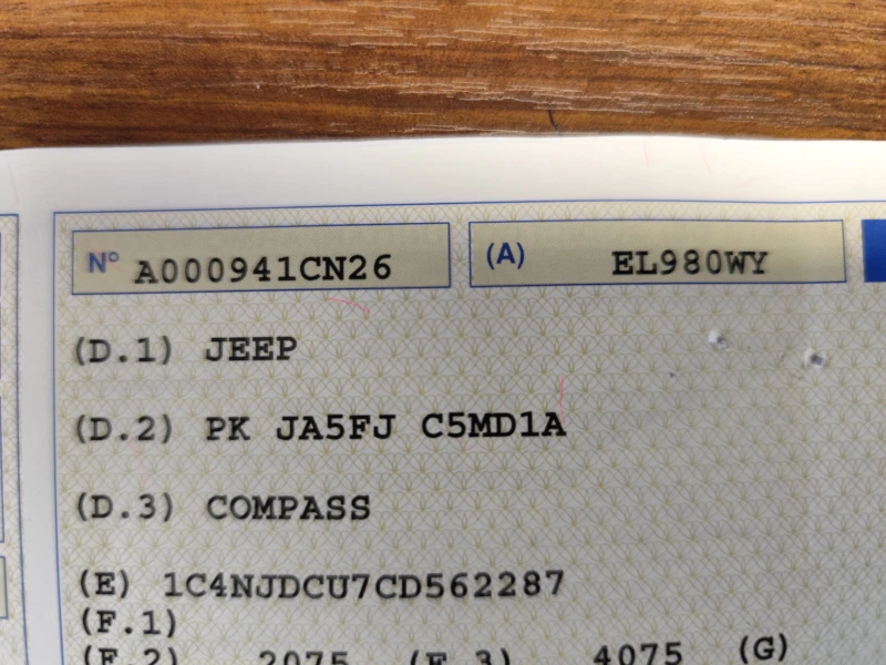 Jeep Compass 2.2CRD* 4X4* КОЖА* EURO5A* KLIMATRONIK* , снимка 15 - Автомобили и джипове - 53291782